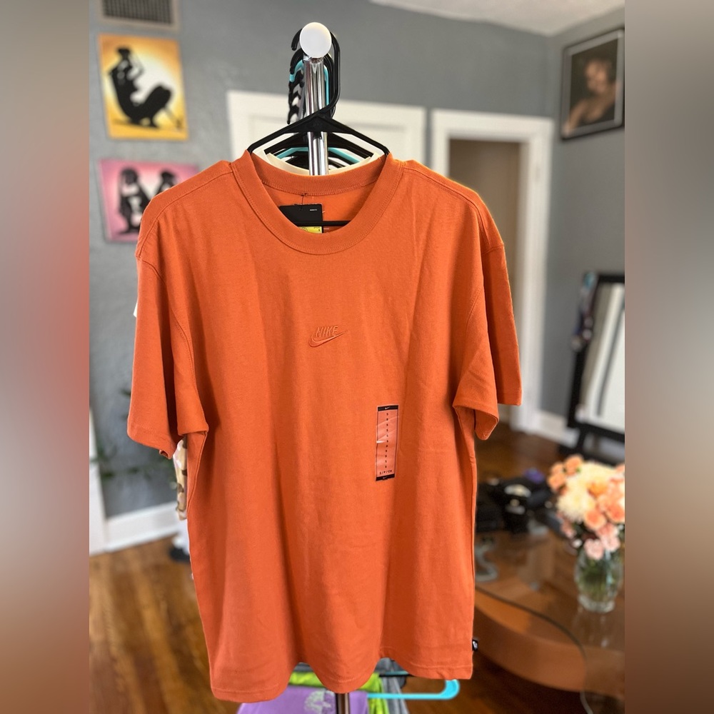 Men’s Nike Premium Essential Tshirt